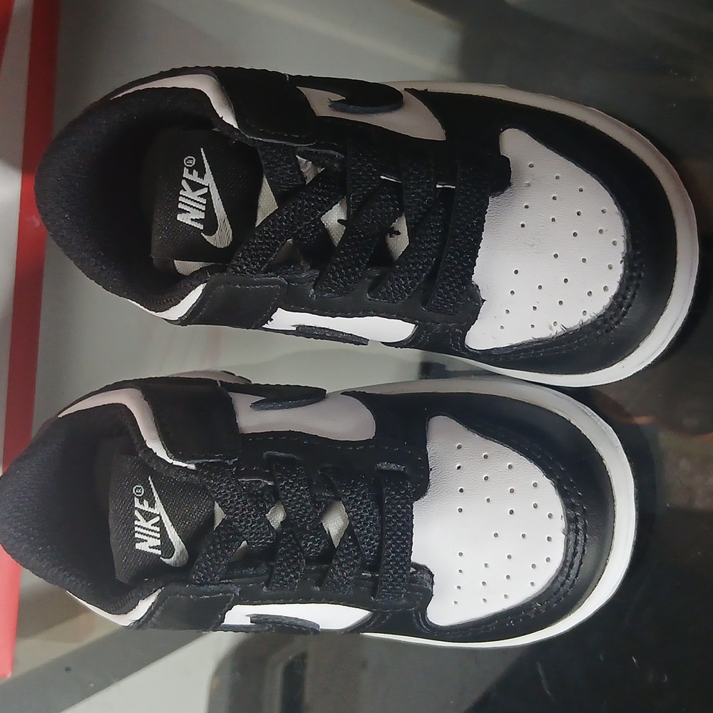 Nike Dunk Low Black And White (Panda) Size 5c - Picture 2 of 16